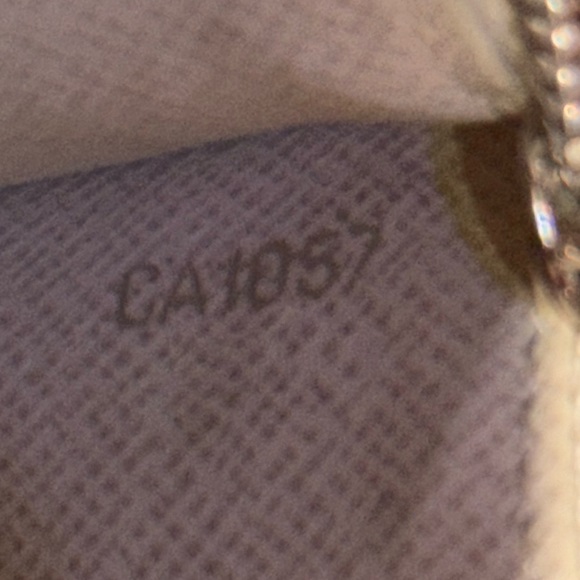 LOUIS VUITTON EPI SARAH LONG SNAP WALLET FULL INCLUSION - Picture 4 of 14